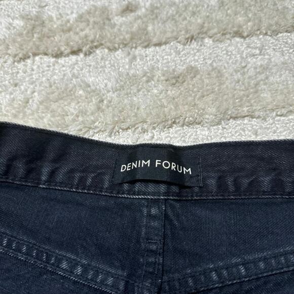 Aritzia Denim Forum Shorts - Picture 4 of 7